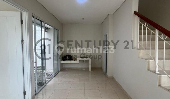 For Sale House Within a Cluster in BSD South Tangerang 2