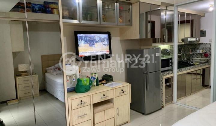 For Rent: Royal Mediterania Garden Apartment, Tanjung Duren, West Jakarta