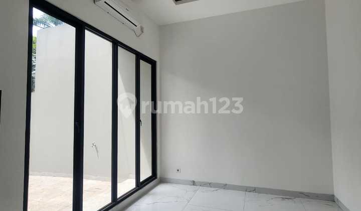 New House Taman Villa Meruya Front Golf Sport West Jakarta 2