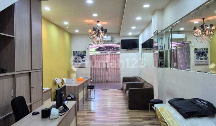 For Rent: 4-Story Shophouse in Mangga Besar, Strategic Location 2