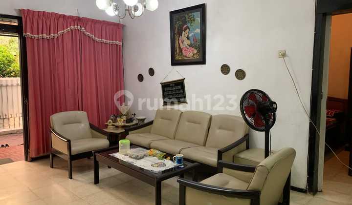 Strategic 4-Bedroom House, 2km Near Facilities in Tidar, Malang City
