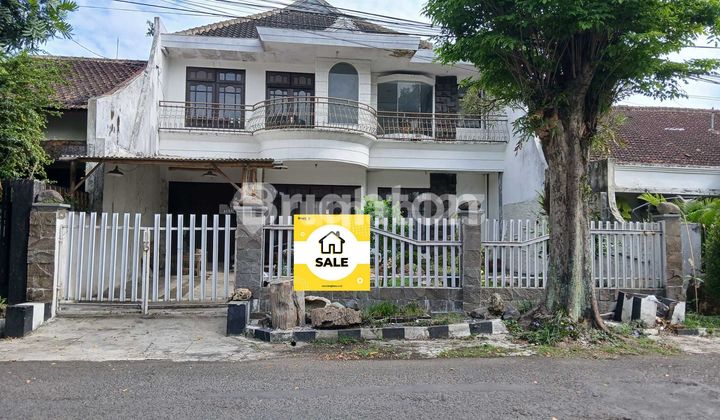 Rumah 2 lantai LT 398 SHM di Mega Mendung