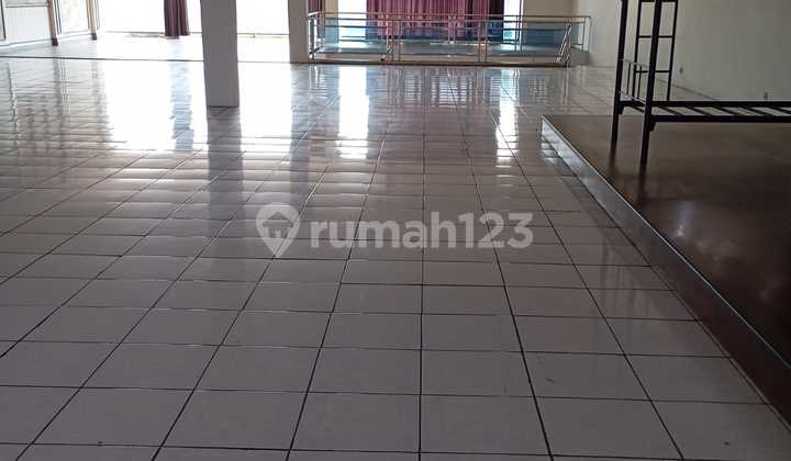 2-Story Shophouse in Oro-Oro Dowo, Malang 2