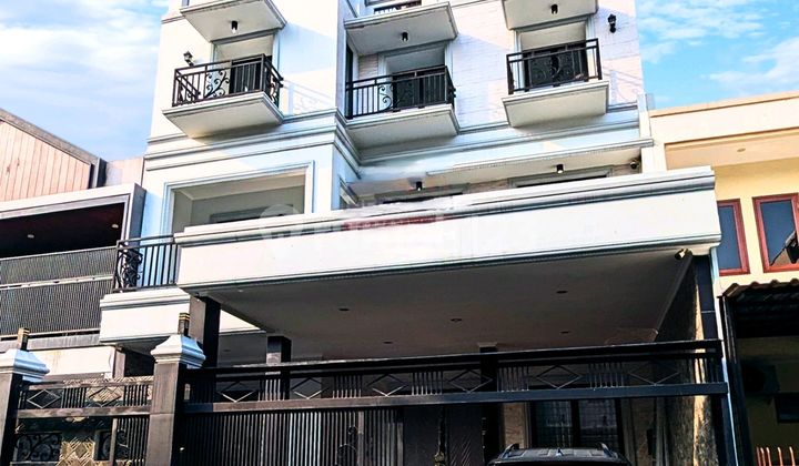 Dijual Rumah Brand New di Puri Kencana 3 1/2 Lantai.