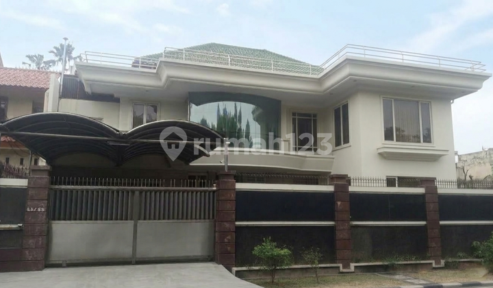 Sturdy House in the Hokie Neighborhood