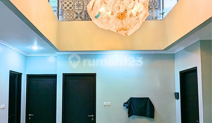 Dijual Rumah Brand New di Puri Kencana 3 1/2 Lantai. 2