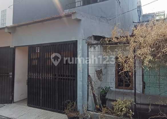 Small, Affordable, Ready-to-Occupy House, Makaliwe, Grogol 2