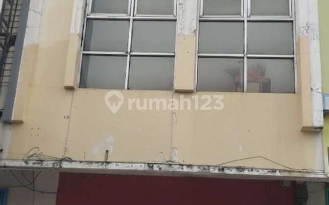 Ruko 3 Lantai, Jalan Raya, Bebas Parkir, Gading Serpong