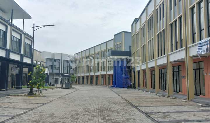 New 3-Storey Shop House, 2 Facades, The Hudson, Gading Serpong 2