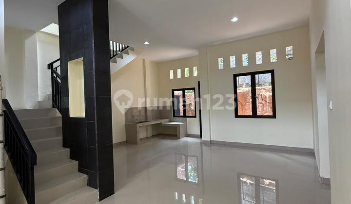 Beautiful House, 3 Floors 6 BR, Ready to Occupancy, BSD, JLi 2