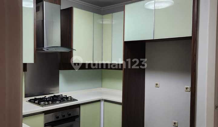 Low Floor Apartment, Ready to Occupy 2BR, One Step to Toll Gate, Kebon Jeruk 2