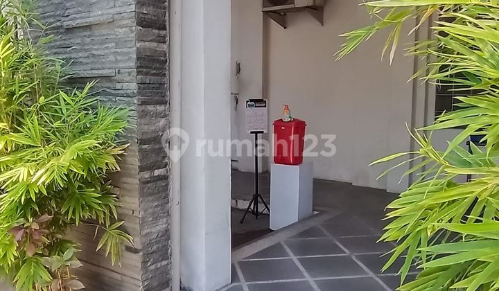 Dijual Rumah Hitung Tanah Selangkah ke Tunjungan Plaza
