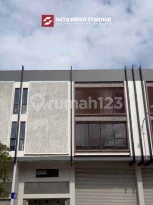 Disewakan Gudang 4 Lantai, Pintu Smartdoor, Rolling Door Matic, Area Boulevard, Bebas Banjir, Air PAM, Listrik 2200w 1
