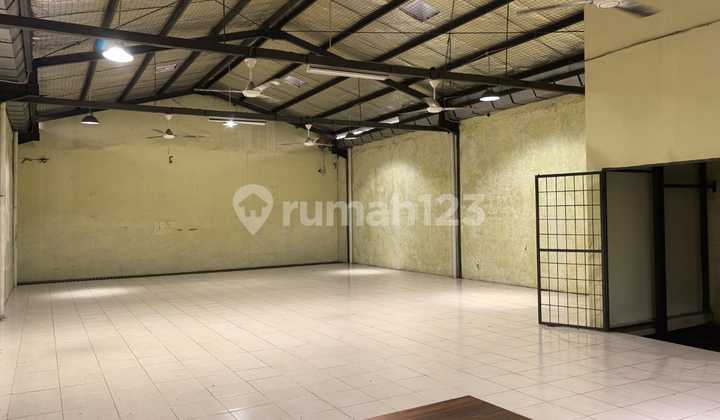 Sentra Industri Terpadu 3, Elang Laut, Penjaringan, Jakut..Disewa Gudang, Akses Kontainer 40F, Hadap Utara, Lift Brg 2 Ton, Tersewa Sampai 15 Feb 2026, Gudang dan Office 3 Lt, HGB Hpl On Hand.-T4n0v