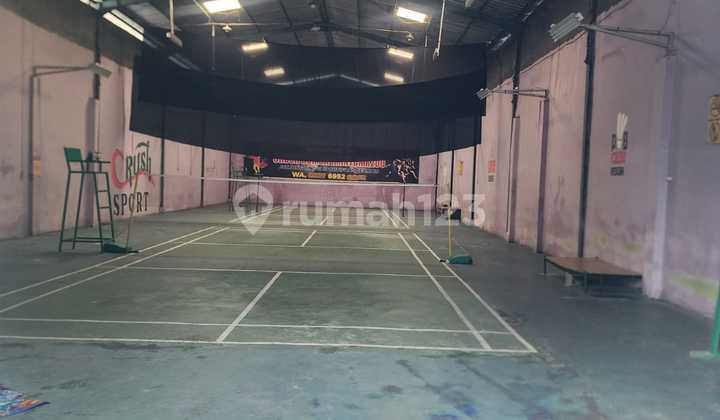 Kamal Road, Cengkareng, West Jakarta. For Rent: Warehouse, 1 Toilet, Truck Access, PLN 2200W, Well Water.