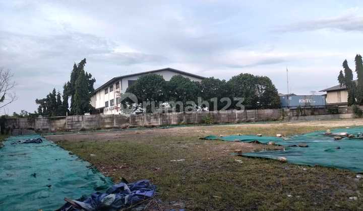 Batu Ceper, Tangerang..Disewa Tanah Padat, Harga Diluar Pajak, Sudah Tembok Keliling, Akses Kontainer 40F, Ada Air dan Listrik.-V0n