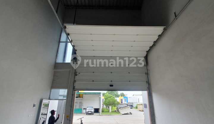 Komplek Pergudangan Jl. Pembangunan, Baru Sari, Batu Ceper, Tgr..Disewa Gudang, Akses Kontainer 40F, Bebas Pungli dan Bebas Banjir, Ceiling Tinggi, Lokasi Masih Dekat ke Area Jakbar.-C21ru5d1 Komplek Pergudangan Jl. Pembangunan, Baru Sari, Batu Ceper, Tgr..Disewa Gudang, Akses Kontainer 40F, Bebas Pungli dan Bebas Banjir, Ceiling Tinggi, Lokasi Masih Dekat ke Area Jakbar.-C21ru5d1