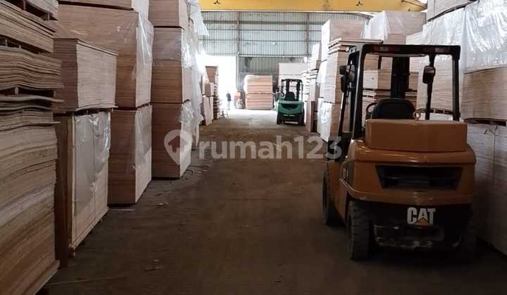 Plot DPR, Cipondoh, Tangerang..Warehouse for Sale, Access for 40ft Container, Suitable for Light Production, PLN 13000W, Hoist and Small Office Available, Groundwater, SHM-WT.