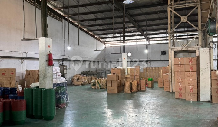 Warehouse - Former Plastic Factory - 20ft Container Access - Ready to Use - 2 Floors - HGB - PLN 19500Va Warehouse - Former Plastic Factory - 20ft Container Access - Ready to Use - 2 Floors - HGB - PLN 19500Va