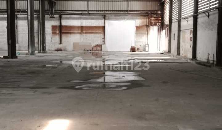 Jl Halim Perdana Kusuma, Batu Ceper, Tangerang.. For Rent: 3-Stall Linked Warehouse, 40ft Container Access, Shared Parking, Owner Uses PT Name, PLN 4400 Token, Includes 5 Offices. Jl Halim Perdana Kusuma, Batu Ceper, Tangerang.. For Rent: 3-Stall Linked Warehouse, 40ft Container Access, Shared Parking, Owner Uses PT Name, PLN 4400 Token, Includes 5 Offices.