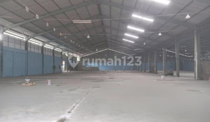 Jl Industri 3, Jatake, Tgr..Disewa Gudang Besar Siap Pakai, Hadap Barat, Baru Selesai Renov, Akses Kontainer 40F, Hanya 10Mnt Gerbang Tol Bitung, Parkiran Sangat Besar, Listrik 134000W.-Rr