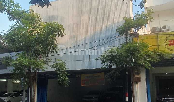 Ruko Disewakan Kawasan Strategis Surabaya Ruko Disewakan Kawasan Strategis Surabaya