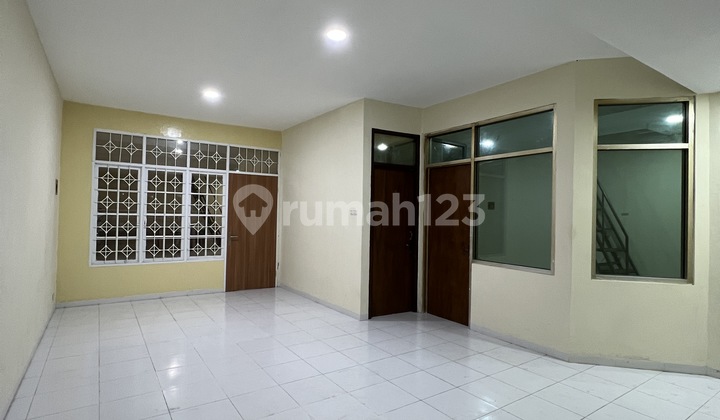 Rumah 1½ Lantai Siap Huni Bagus Dan Strategis Di Sunter Jakut Rumah 1½ Lantai Siap Huni Bagus Dan Strategis Di Sunter Jakut