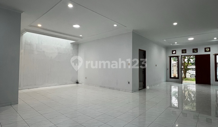 1-Story House Ready to Live In Flood-Free Comfortable in Tanah Mas Complex