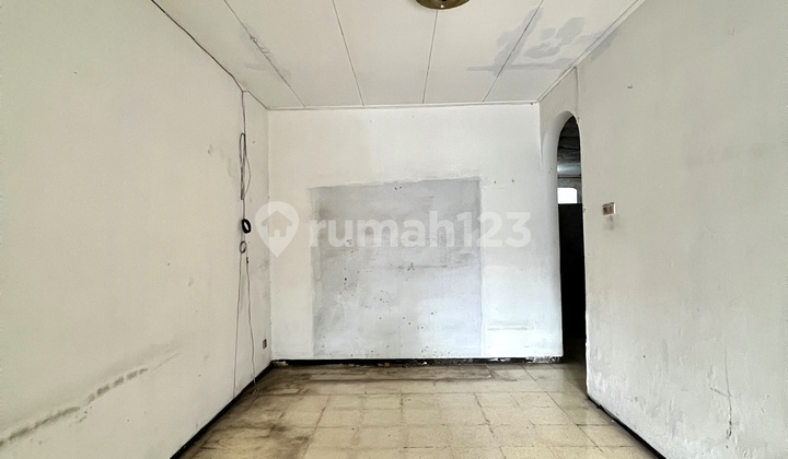 1-Story House in Commercial Area, Suitable for Business in Sunter, North Jakarta 2