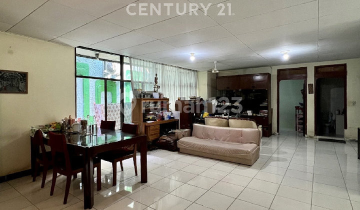 Rumah Tua Lebar 15 Dalam Komplek Nyaman Dan Aman Di Pulomas S9130