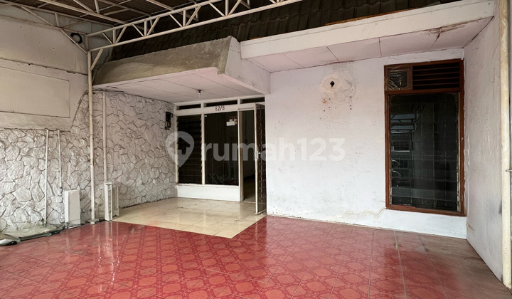 1-Story House in Commercial Area, Suitable for Business in Sunter, North Jakarta 1-Story House in Commercial Area, Suitable for Business in Sunter, North Jakarta