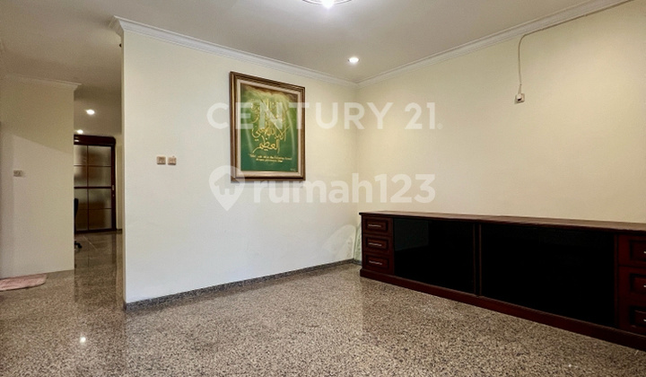 Rumah 2 Lantai Siap Huni Semi Furnished Di Cempaka Putih R2171 1