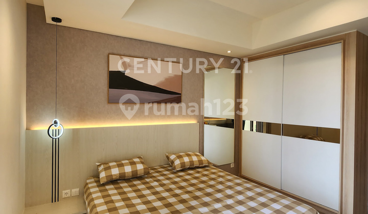 Ready-to-Occupy Studio Apartment in Cleon Park at JGC Cakung R2148