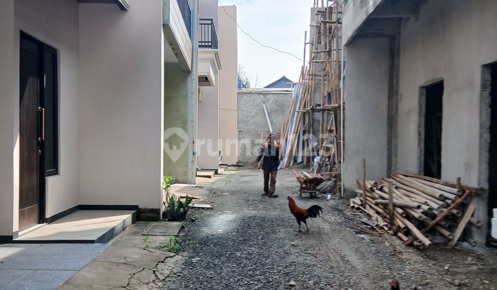 Jual Rumah Murah 2 Lantai Harga Rp 750 Juta SHM 2