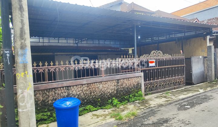 RUMAH DI DAERAH PADANGSAMBIAN, DENPASAR BALI 1