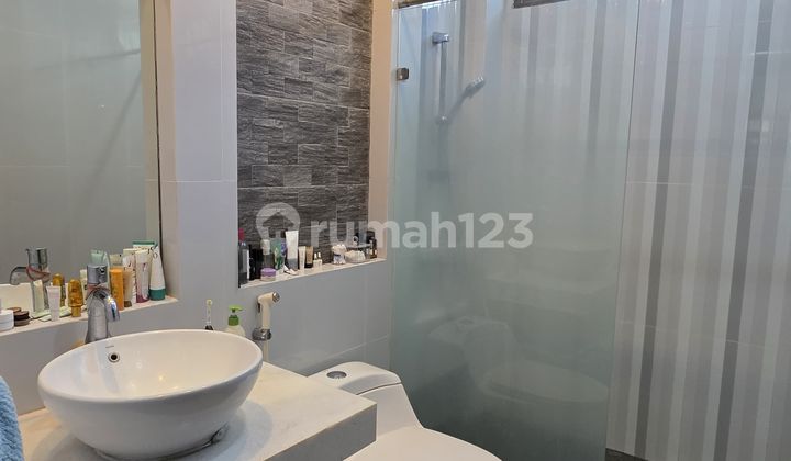 Kamar Besar Ruangan Loss Vbi Pakuwon Indah 2