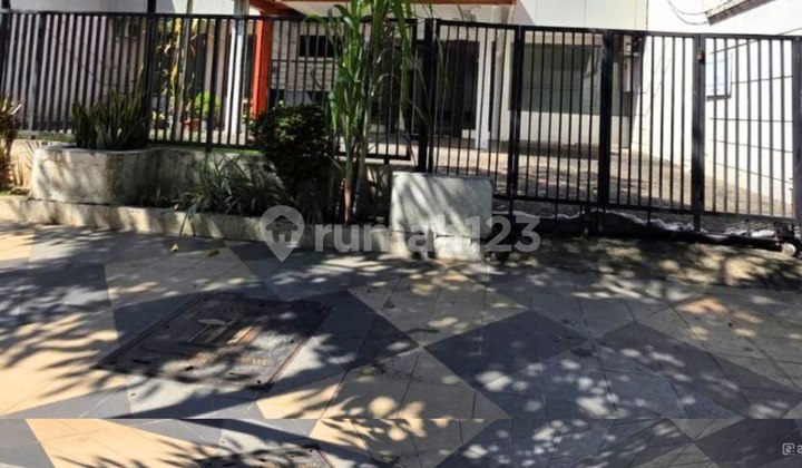 Bangunan Komersial Siap Pakai - Raya Kertajaya Indah 1