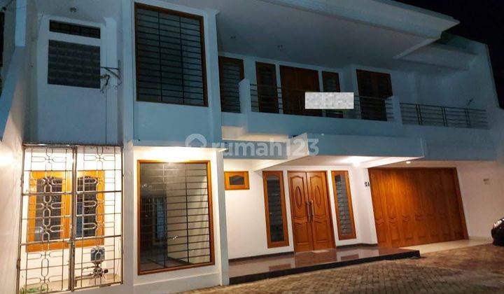 Disewakan Rumah untuk Tempat Usaha / Kantor / & Komersil Darmo Permai - Min. Sewa 3 Tahun 2