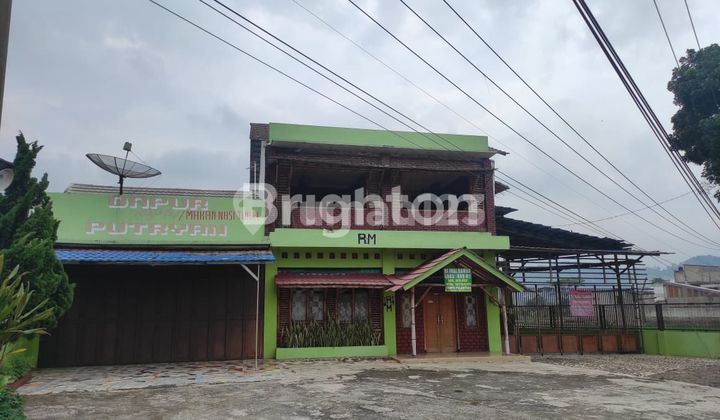 Restaurant in the Garut area.