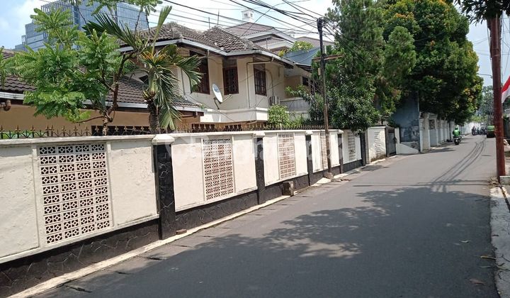 DI JUAL RUMAH LOKASI STRATEGiS BAGUS DAN KOKOH PANCORAN JAKARTA SELATAN