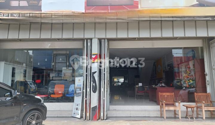 Ruko Siap Pakai di K.H. Hasyim Ashari Roxy.  Jakarta Pusat