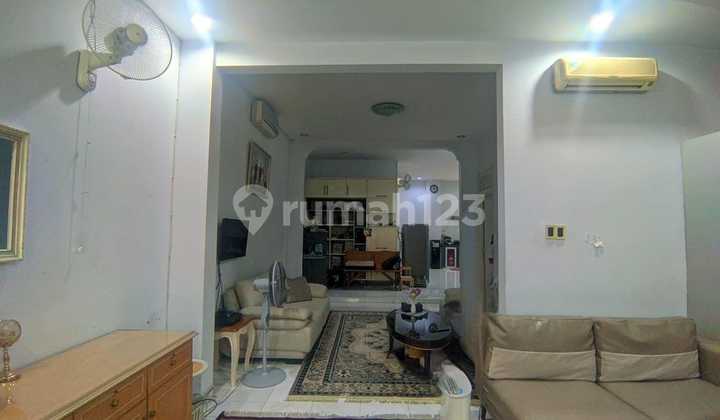 Dijual Rumah Lokasi Strategis Di Pejompongan Jakarta Pusat 2