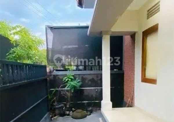 For Rent Minimalist 3-Bedroom House Near Simpang Enam in Pedungan - Denpasar For Rent Minimalist 3-Bedroom House Near Simpang Enam in Pedungan - Denpasar
