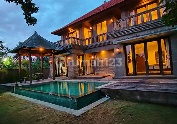 ******** | For Sale Villa Rice Field Views And Villages Environment Pering Blahbatuh - Gianyar ******** | For Sale Villa Rice Field Views And Villages Environment Pering Blahbatuh - Gianyar