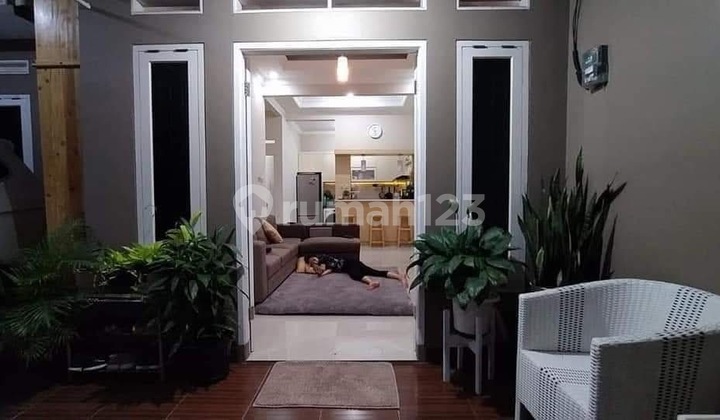 8. 3 Bedroom House in Buah Batu Area 2