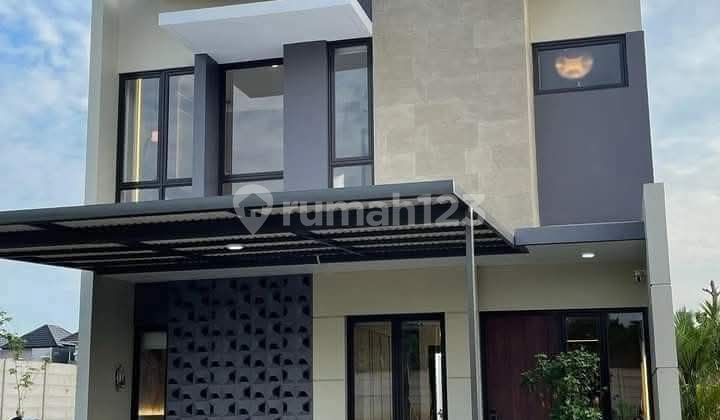 2-Story Luxury House with Red Brick Specifications Near Sumarecon Bandung