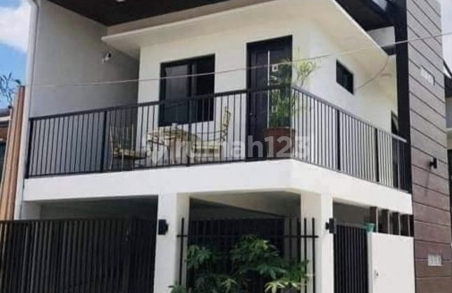 8. Rumah 2 Lt Spesifikasi Bata Merah Dan Bebas Banjir