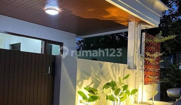 7. Rumah Modern Cantik Strategis Di Buahbatu Bandung