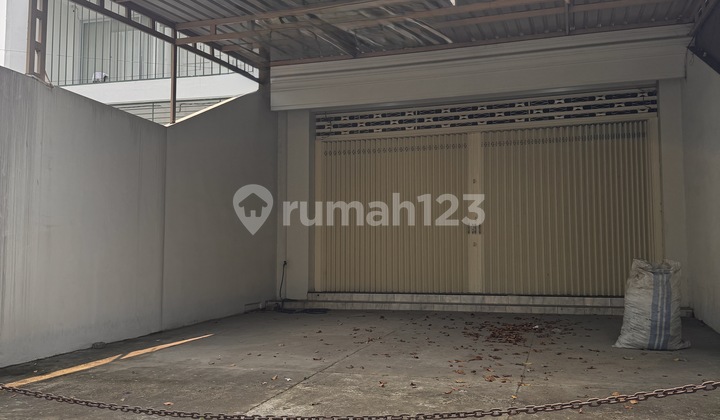 DISEWAKAN RUKO BARU RAYA LAKARSANTRI 3LANTAI 1
