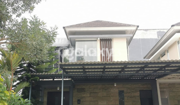 Rumah di Green Hill ,Citraland, Surabaya